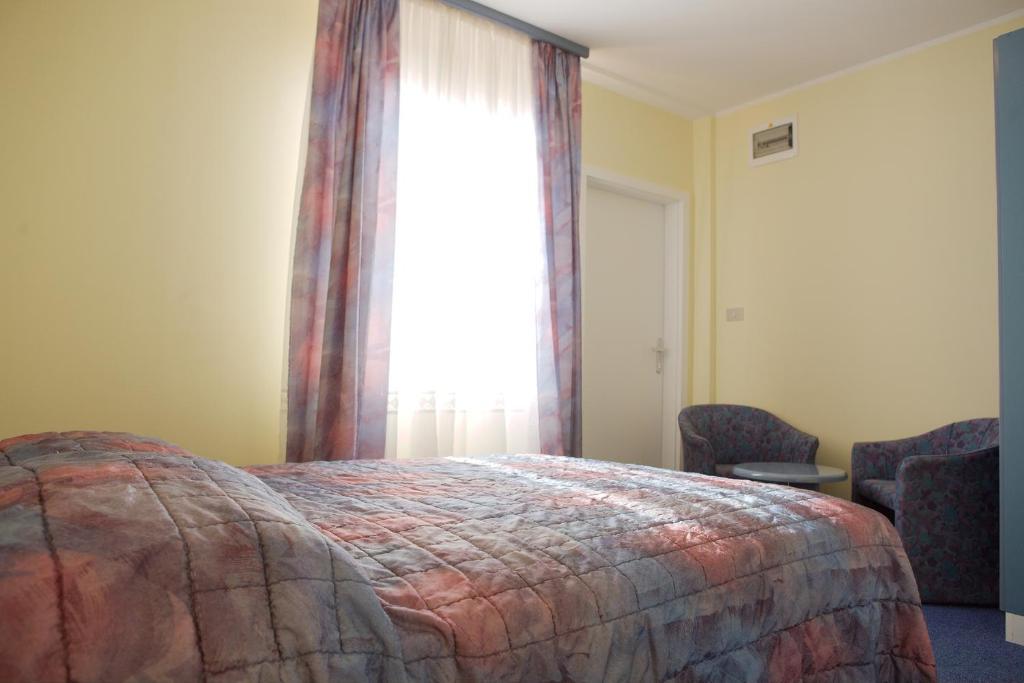 Garni Hotel Siesta Nova Gorica Cameră foto